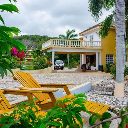 Emerald View Resort Villa Montego Bay Exterior photo