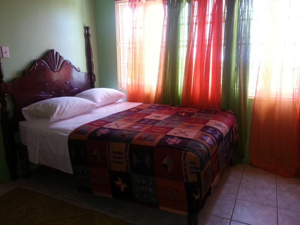 Emerald View Resort Villa Montego Bay Exterior photo