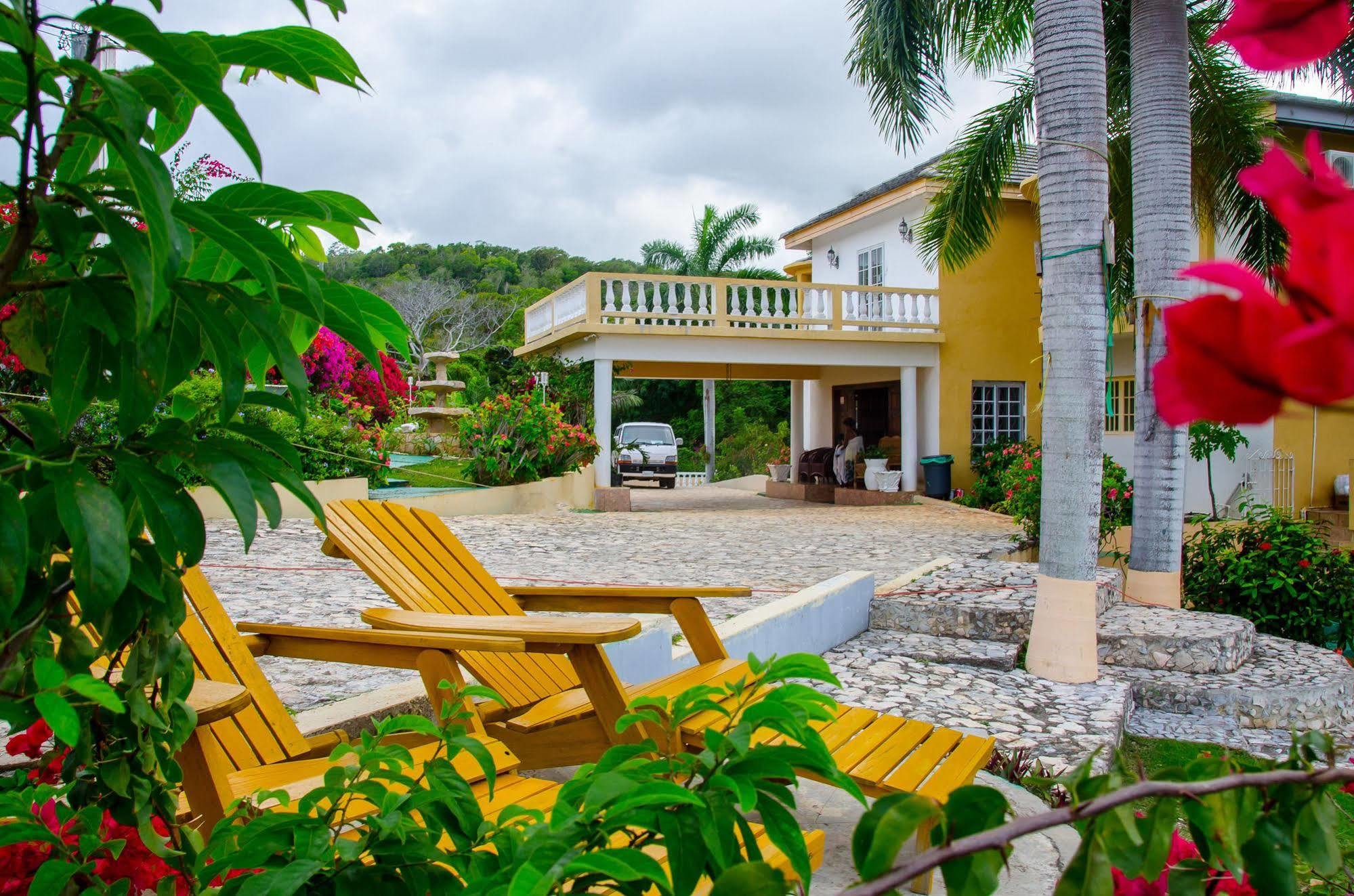 Emerald View Resort Villa Montego Bay Exterior photo