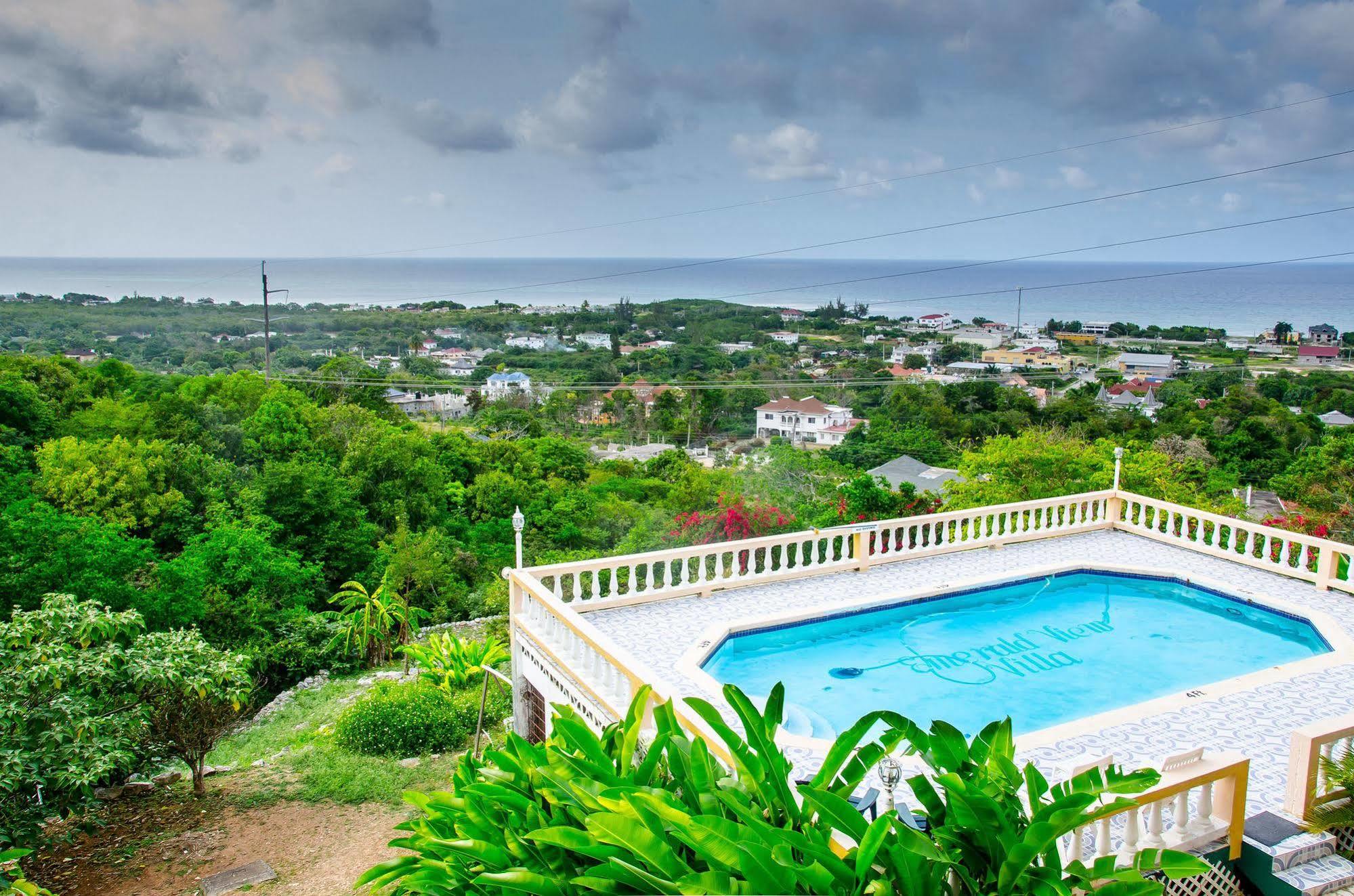 Emerald View Resort Villa Montego Bay Exterior photo