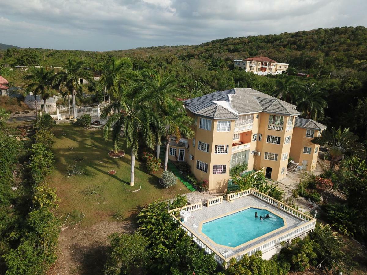 Emerald View Resort Villa Montego Bay Exterior photo
