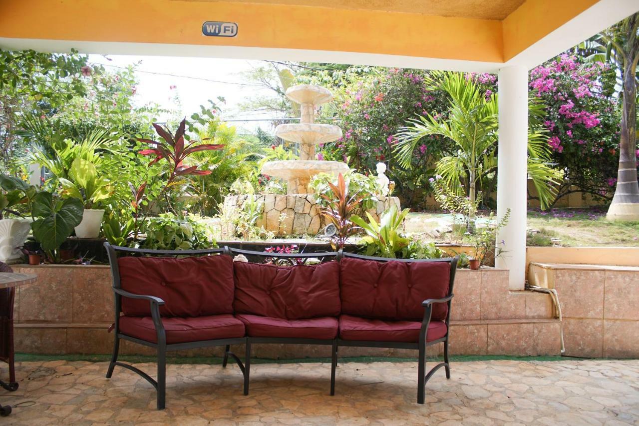 Emerald View Resort Villa Montego Bay Exterior photo