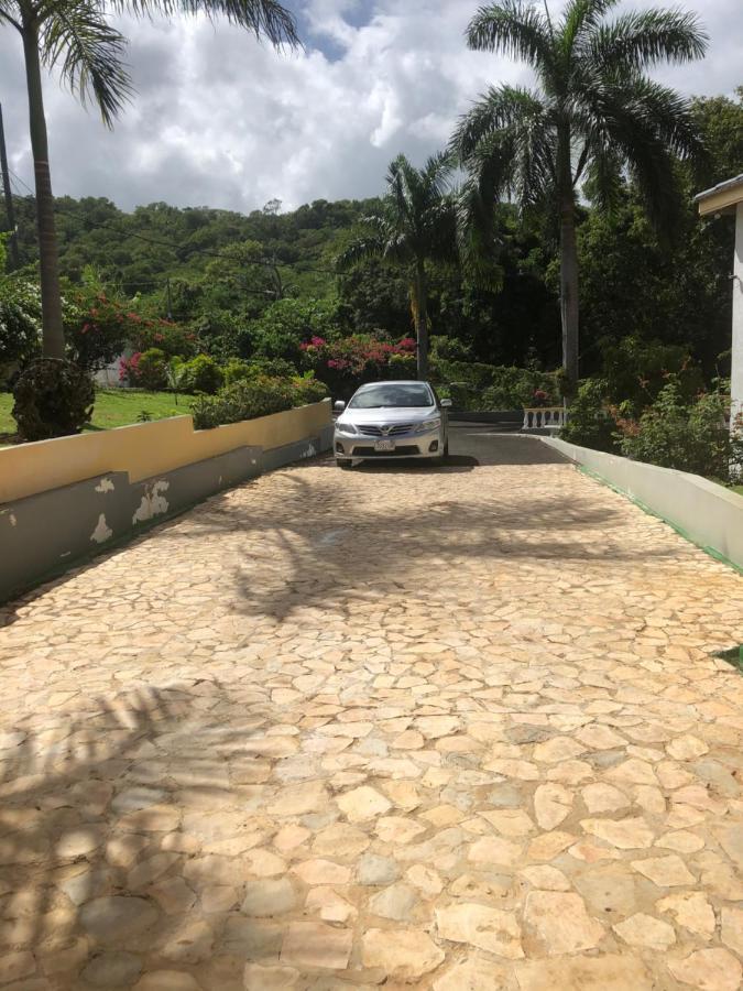 Emerald View Resort Villa Montego Bay Exterior photo